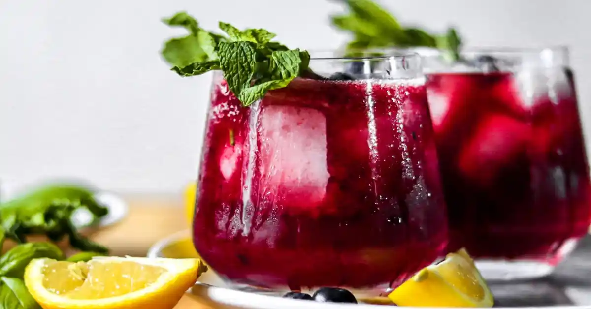 Blueberry Basil Smash